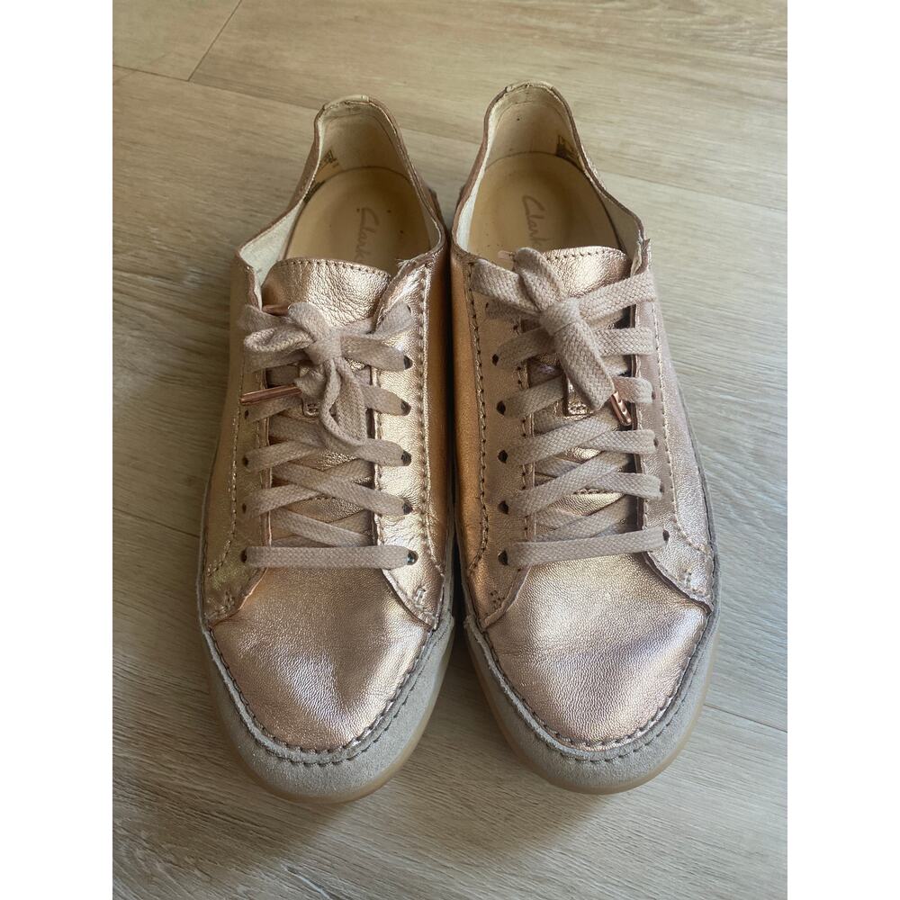 Clarks leather sneakers women’s size 7 rose gold comfort casual